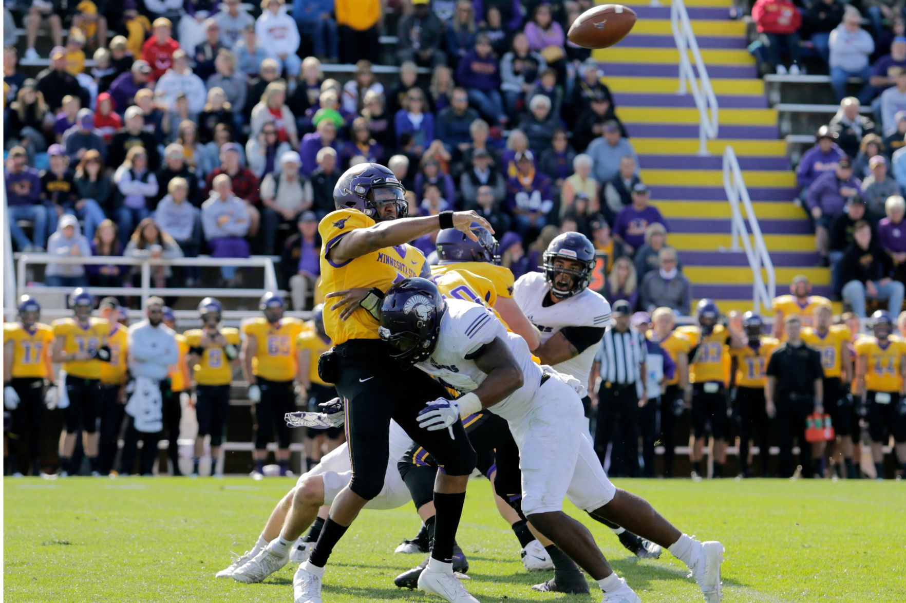 Winona State Football vs Mankato